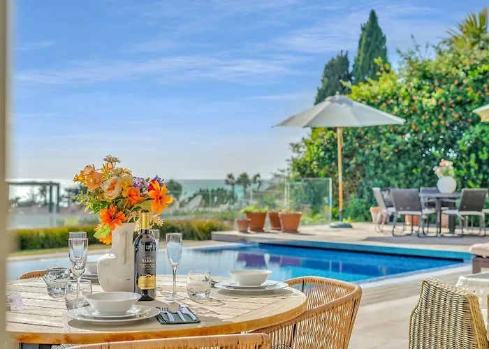 Villa Molly - Elegant Beachside By Finest *