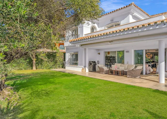 Molly - Elegant Beachside By Finest Villa Marbella