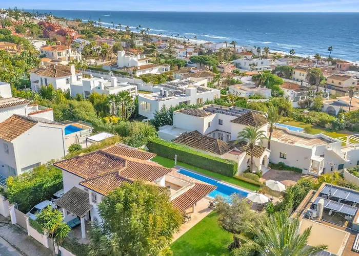 Molly - Elegant Beachside By Finest Villa Marbella